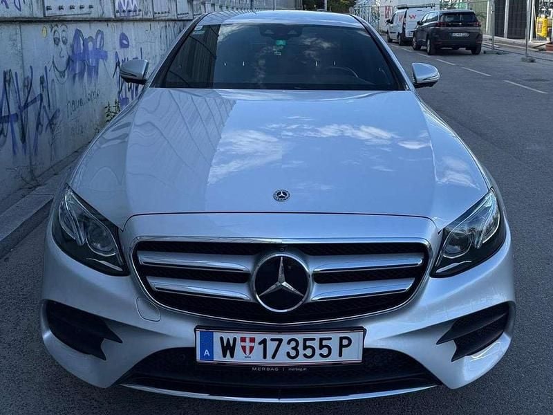 Gebraucht Mercedes E220 AMG line 194 PS (142 kW) 2018 Silber Limousine