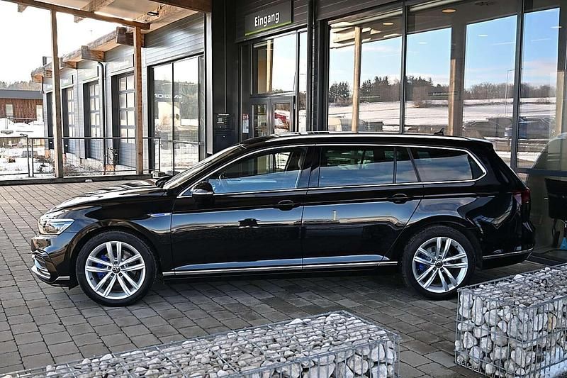 Gebraucht VW Passat GTE 156 PS (114 kW) 2022 Schwarz Kombi