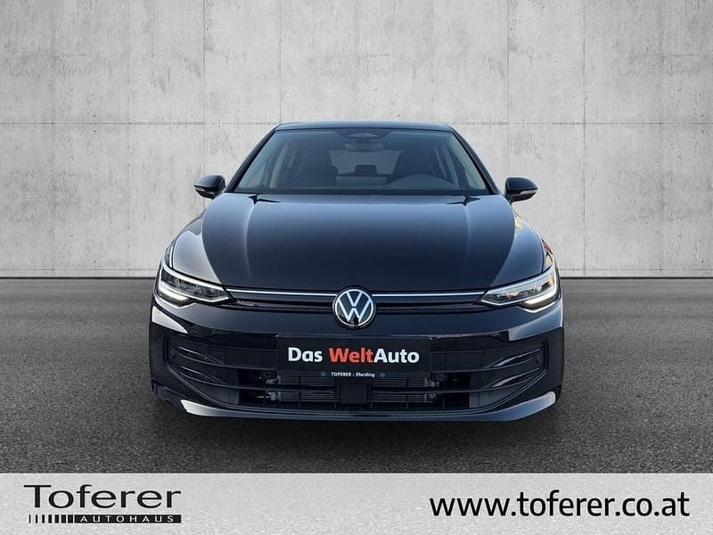 Neu VW Golf VIII 115 PS (84 kW) 2026 Schwarz  metallic