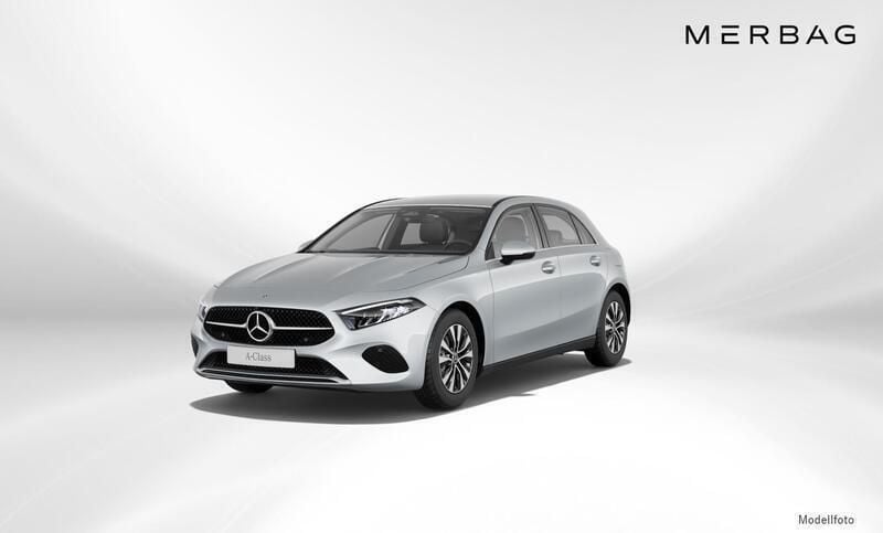 Iridiumsilber metallic Gebraucht 2023 Mercedes A180 Limousine | € 29.990 (Guter Preis) - Bild 1/4