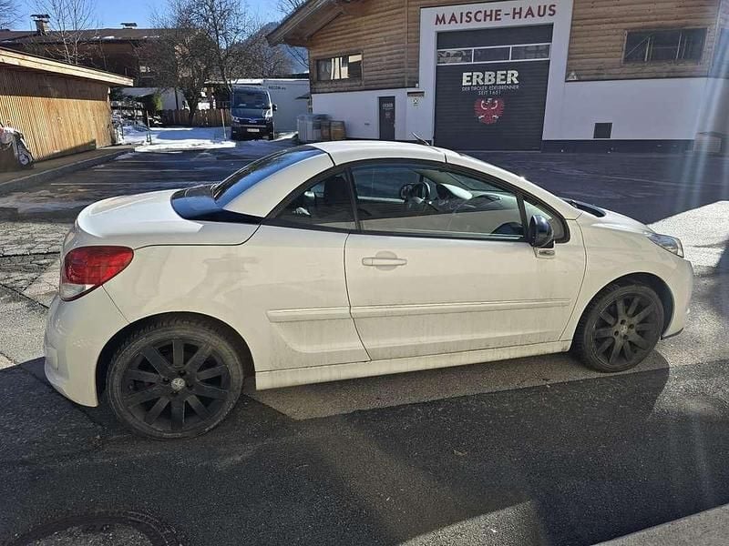 Gebraucht Peugeot 207 CC Roland Garros 111 PS (81 kW) 2010 Cabrio