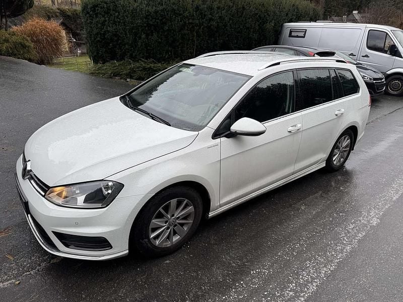 Gebraucht 2016 VW Golf VII R-line Limousine | € 8.600 (Fairer Preis) - Bild 1/4