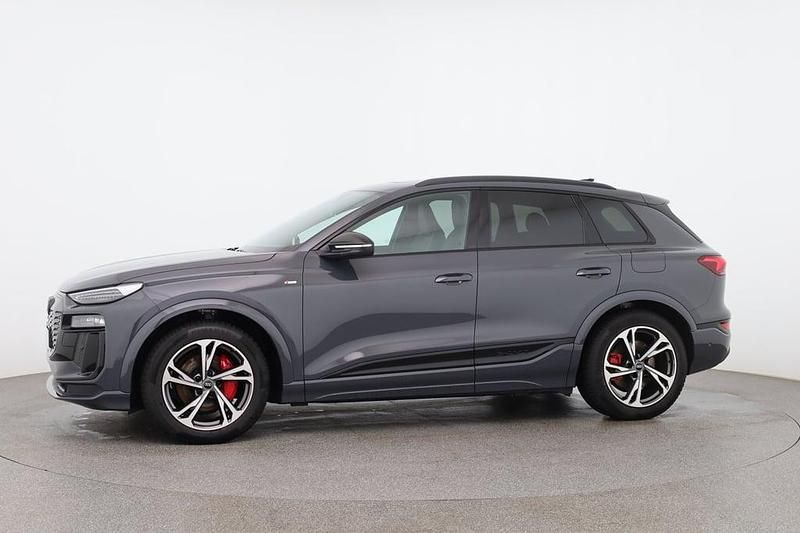 Gebraucht Audi Q6 e-tron Ambiente 284 kW (387 PS) 2025 Grau SUV