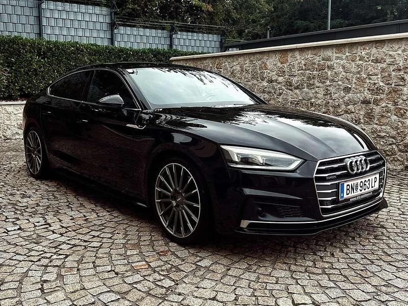 Schwarz Gebraucht 2017 Audi A5 Sportback Sport Kleinwagen | € 22.700 (Teuer) - Bild 1/4