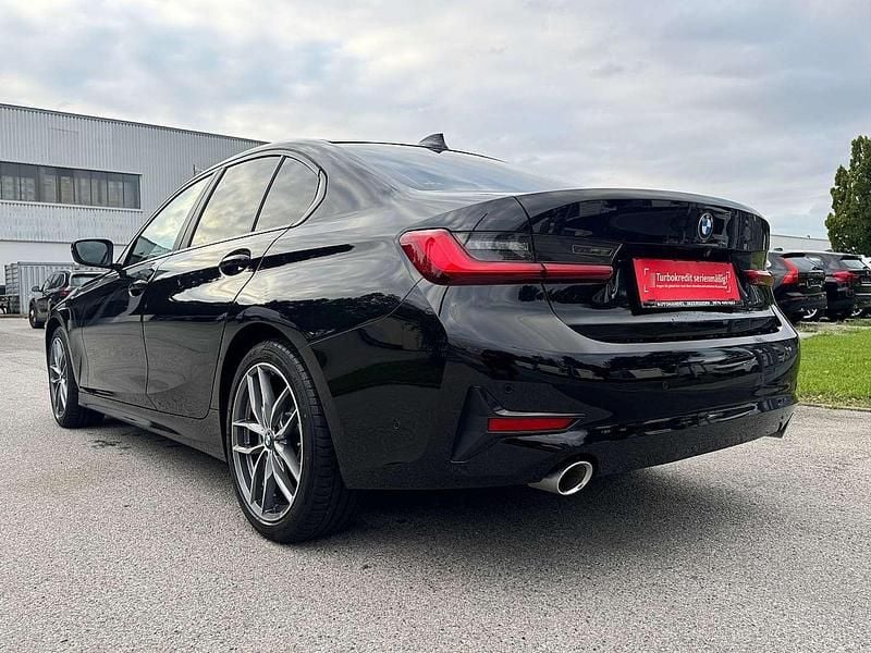 Gebraucht BMW 320 190 PS (139 kW) 2019 Schwarz Limousine