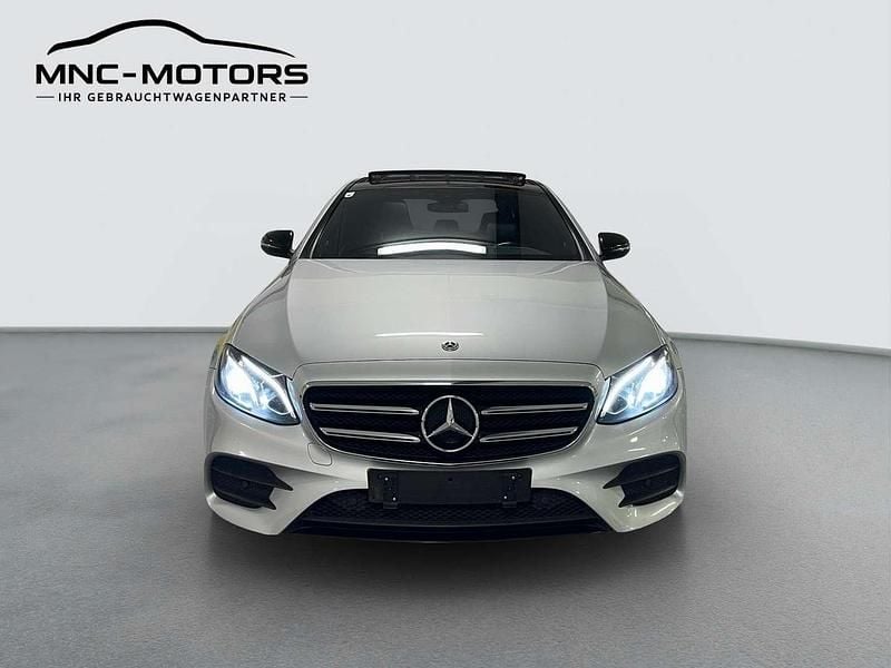Gebraucht Mercedes E220 AMG 194 PS (142 kW) 2019 Silber Limousine