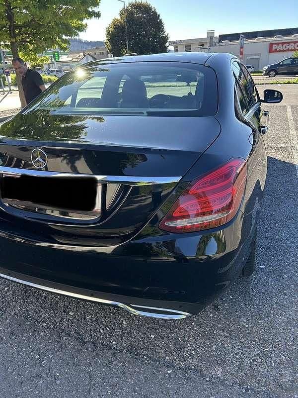 Gebraucht Mercedes C200 136 PS (100 kW) 2015 Schwarz Limousine