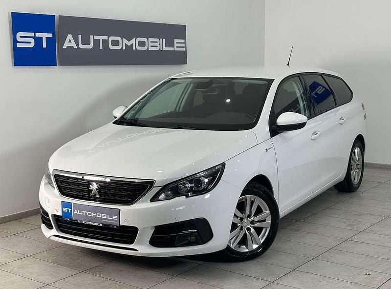 Weiß Gebraucht 2018 Peugeot 308 SW Active Kombi | € 11.990 (Fairer Preis) - Bild 1/3