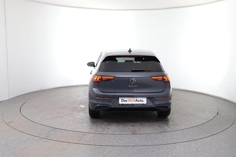 Neu VW Golf VIII 115 PS (84 kW) 2026 Mittelgrau  metallic