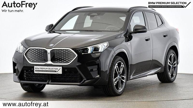 Gebraucht BMW iX2 Shadowline 150 kW (204 PS) 2025 Saphirschwarz SUV