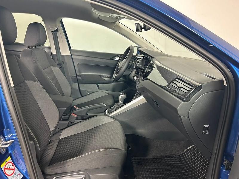 Gebraucht VW Polo 95 PS (69 kW) 2024 Dunkelblau  metallic Limousine