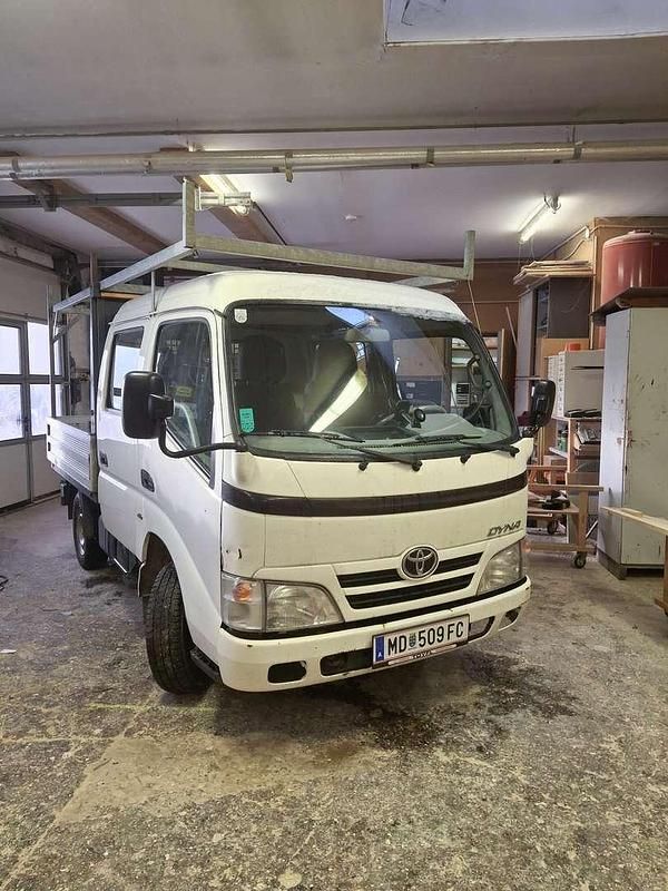 Gebraucht Toyota Dyna 109 PS (80 kW) 2010 Beige Abholung