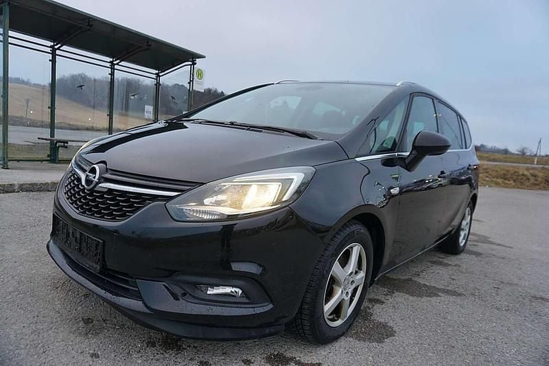 Gebraucht Opel Zafira Edition 135 PS (99 kW) 2017 Schwarz Van / Kleinbus