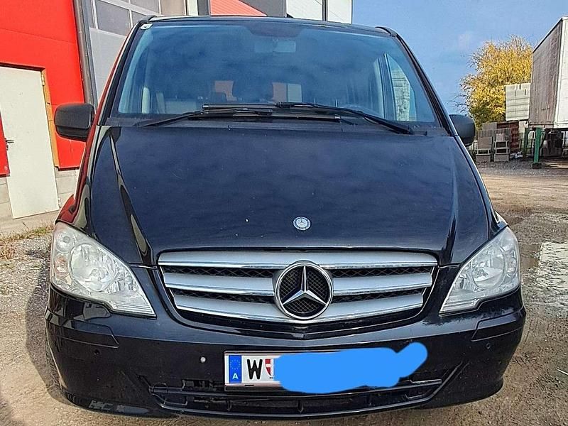 Schwarz Gebraucht 2013 Mercedes Vito Van | € 9.700 (Guter Preis) - Bild 1/4