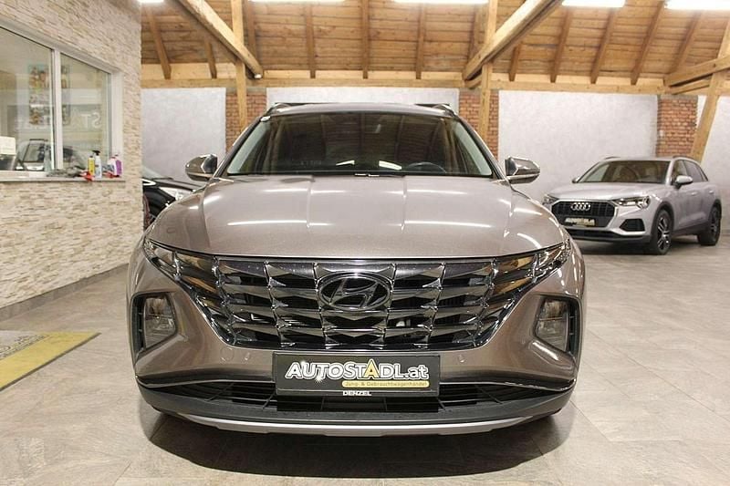 Gebraucht Hyundai Tucson Trend 136 PS (100 kW) 2022 Braun SUV