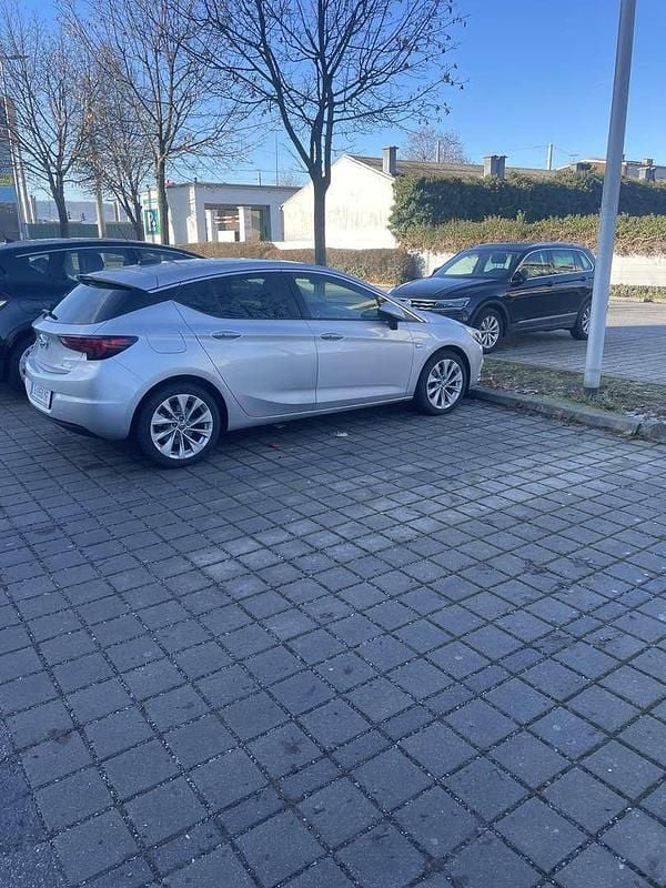 Gebraucht 2016 Opel Astra Business Limousine | € 8.000 - Bild 1/4