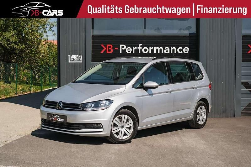 Silber Gebraucht 2021 VW Touran Van / Kleinbus | € 21.980 (Superpreis) - Bild 1/4
