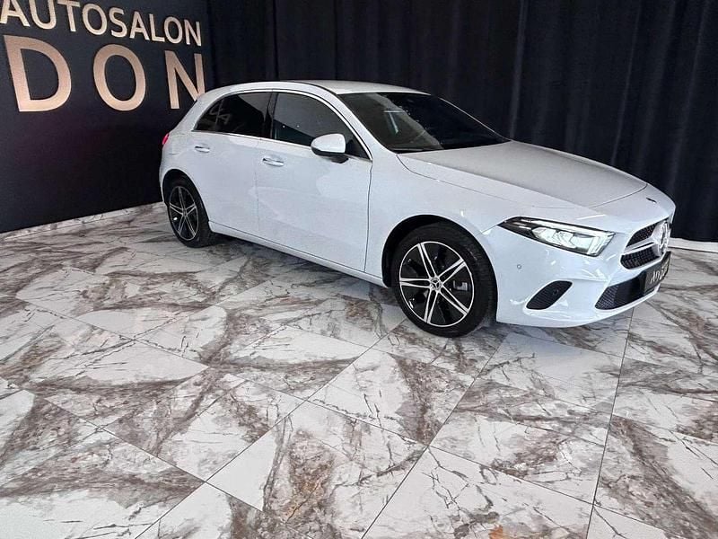 Weiß Gebraucht 2022 Mercedes A250 Progressive Kleinwagen | € 29.990 (Fairer Preis) - Bild 1/4