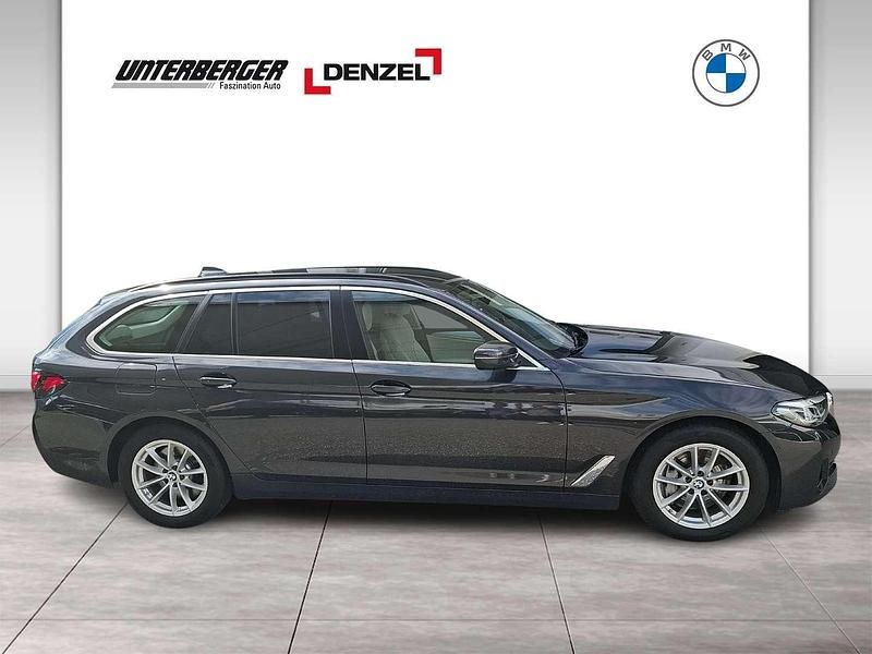 Gebraucht BMW 530 Sport Line 286 PS (210 kW) 2020 Grau Kombi