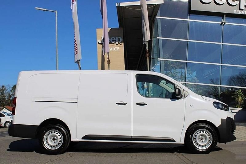 Neu Fiat Scudo 120 PS (88 kW) 2025 Weiß Van