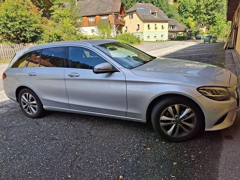 Silber Gebraucht 2018 Mercedes C220 Kombi | € 15.000 (Superpreis) - Bild 1/3