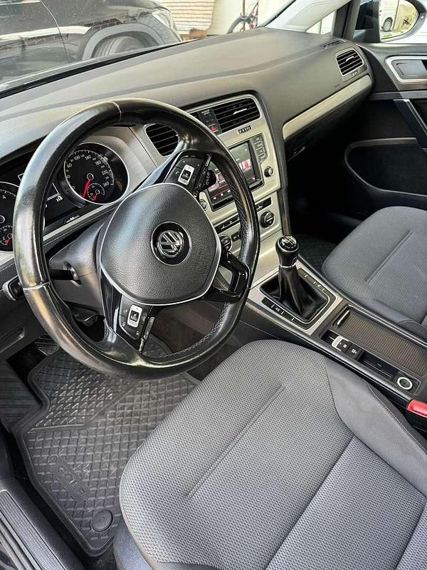 Gebraucht VW Golf VII 110 PS (80 kW) 2016 Schwarz Limousine