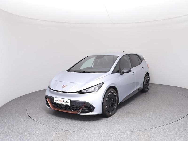 Silber metallic Neu 2025 Cupra Born e-Boost Kleinwagen | € 35.490 (Guter Preis) - Bild 1/4