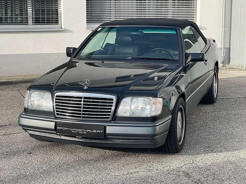 Gebraucht Mercedes E300 AMG 220 PS (161 kW) 1994 Schwarz Cabrio