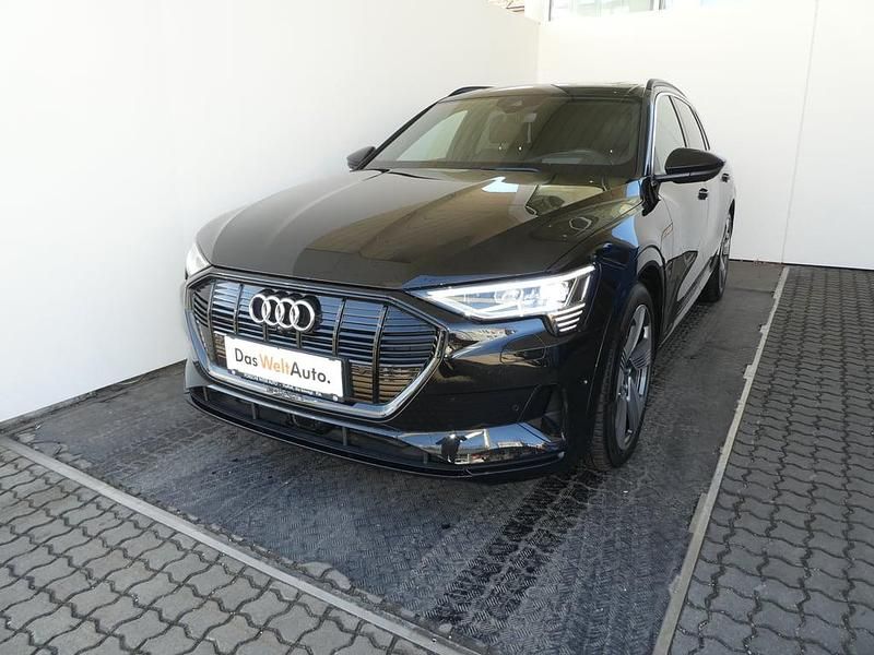 Schwarz metallicperleffektno Gebraucht 2019 Audi e-tron Advanced SUV | € 27.990 (Guter Preis) - Bild 1/4