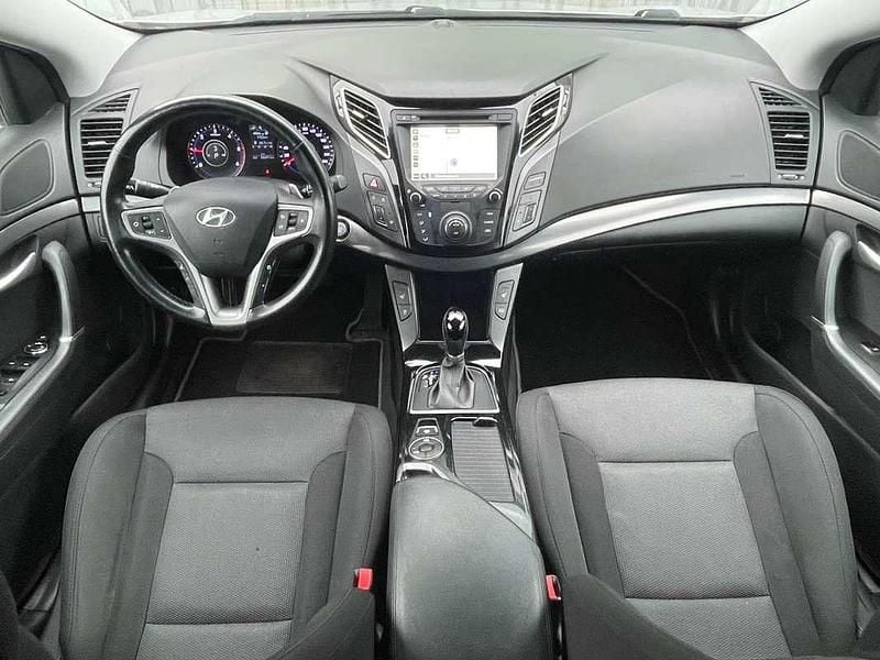 Gebraucht Hyundai i40 141 PS (103 kW) 2015 Grau Kombi