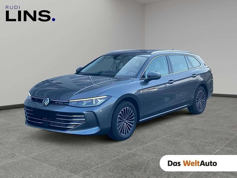 Mittelgrau normal Gebraucht 2024 VW Passat Elegance Kombi | € 41.990 - Bild 1/4