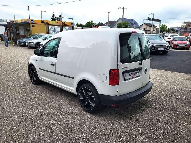 Gebraucht VW Caddy Trendline 102 PS (75 kW) 2019 Weiß Van / Kleinbus