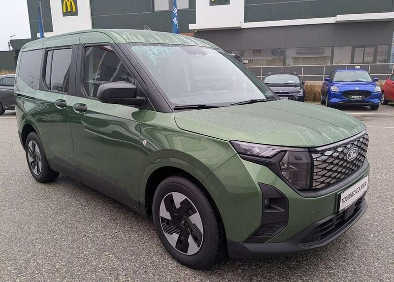 Neu Ford Tourneo Courier Trend 100 kW (136 PS) 2025 Van / Kleinbus