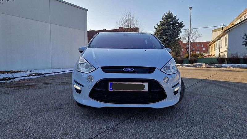 Gebraucht Ford S-MAX Titanium 200 PS (147 kW) 2013 Van / Kleinbus