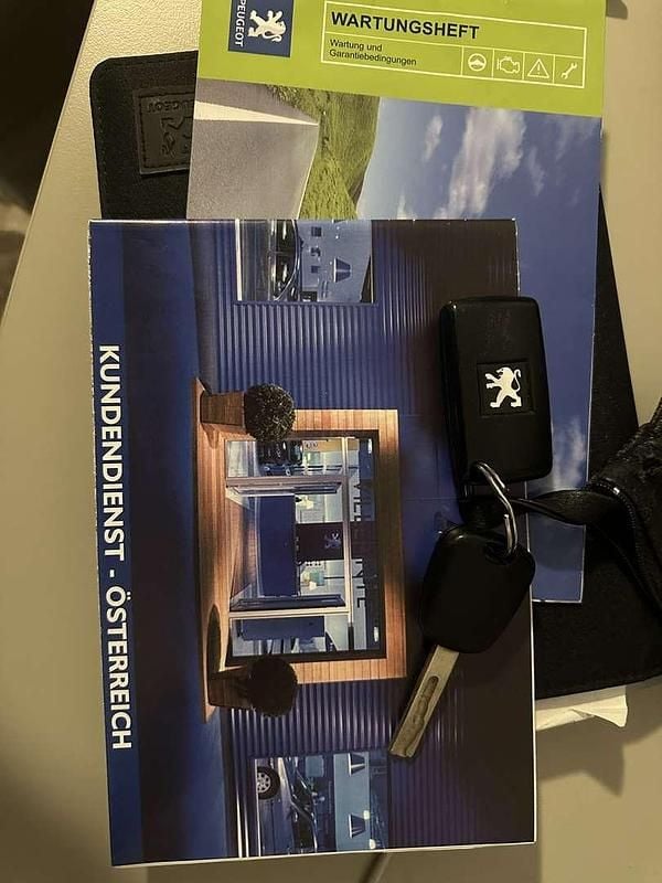 Gebraucht Peugeot 308 Comfort 95 PS (69 kW) 2008 Limousine