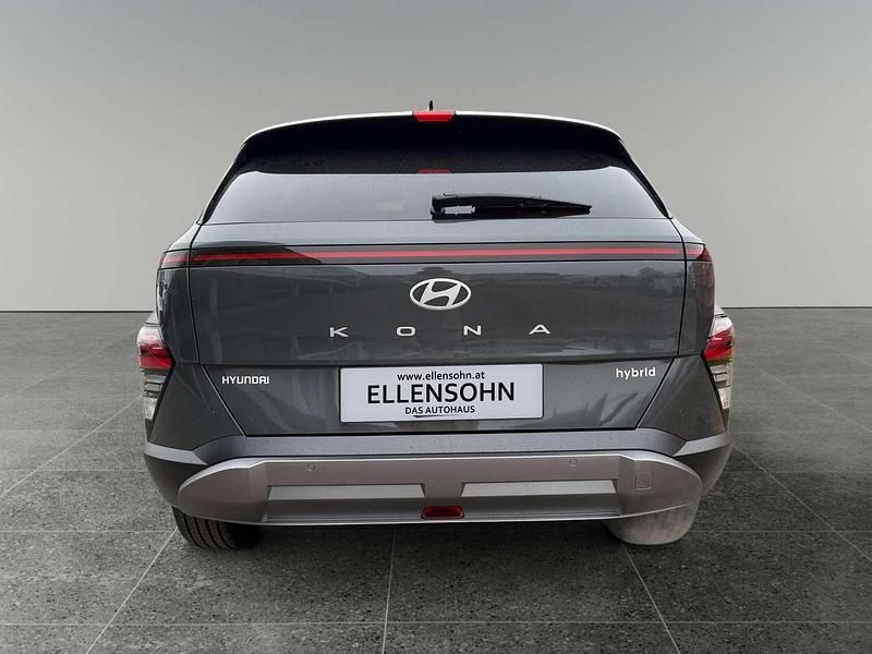 Neu Hyundai Kona GO! 102 PS (75 kW) 2025 Grau SUV