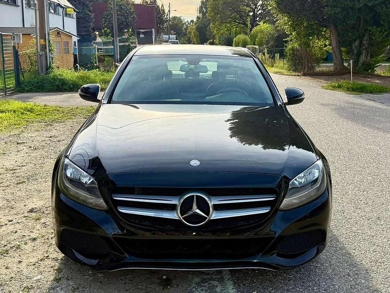 Gebraucht 2017 Mercedes C180 Limousine | € 15.000 (Guter Preis) - Bild 1/4