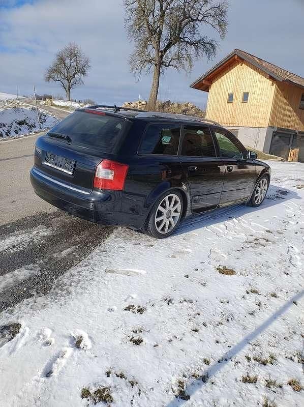 Gebraucht Audi A4 S-Line 131 PS (96 kW) 2003 Schwarz Kombi