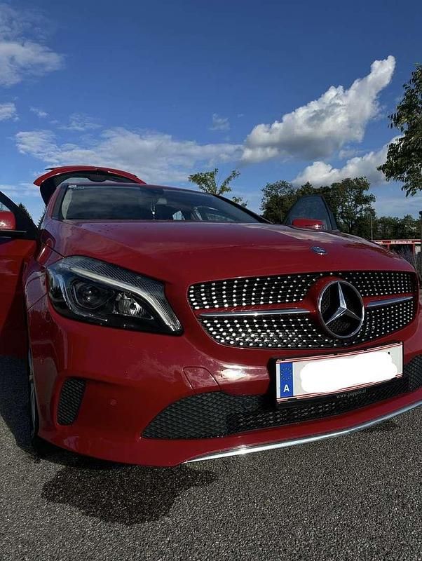 Gebraucht 2017 Mercedes A180 Limousine | € 14.800 (Fairer Preis) - Bild 1/4
