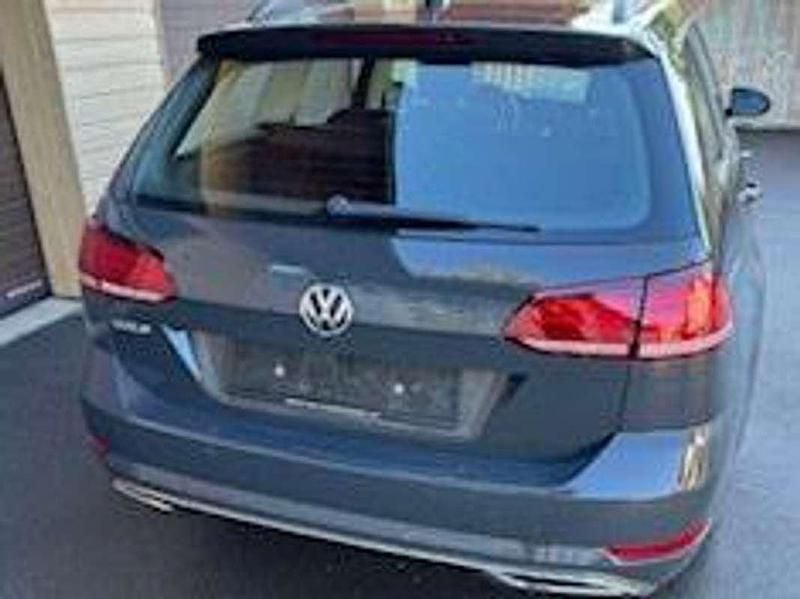 Gebraucht VW Golf VII Highline 150 PS (110 kW) 2019 Grau Kombi