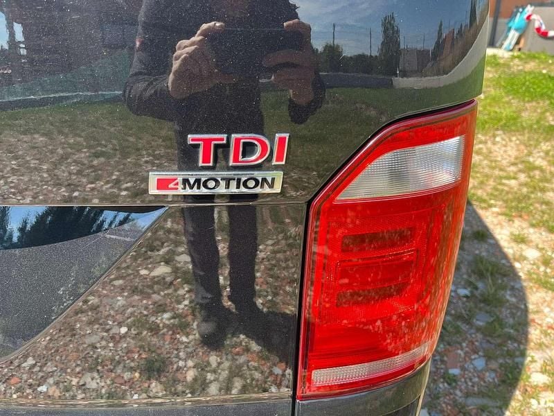 Gebraucht VW Multivan Highline 204 PS (150 kW) 2016 Schwarz Van