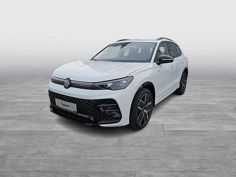 Neu VW Tiguan Sport 150 PS (110 kW) 2025 Weiss  normal SUV