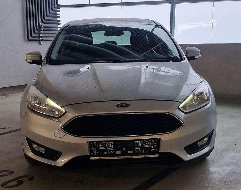 Gebraucht Ford Focus Trend 95 PS (69 kW) 2018 Grau Kombi
