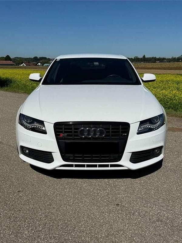 Gebraucht Audi A4 120 PS (88 kW) 2010 Limousine