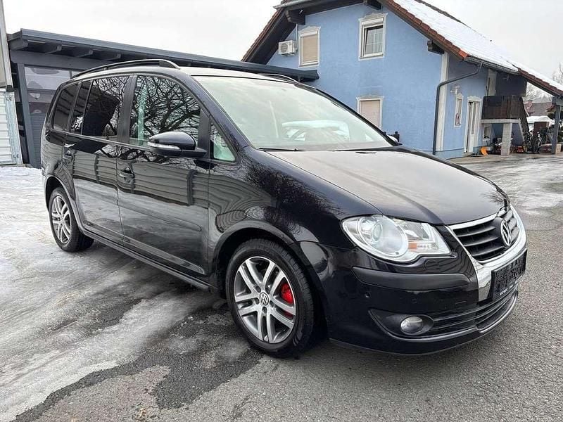 Gebraucht VW Touran Highline 105 PS (77 kW) 2010 Schwarz Van / Kleinbus