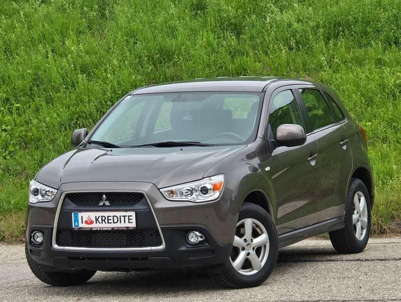 Grau Gebraucht 2011 Mitsubishi ASX Edition SUV | € 10.991 (Etwas zu teuer) - Bild 1/4
