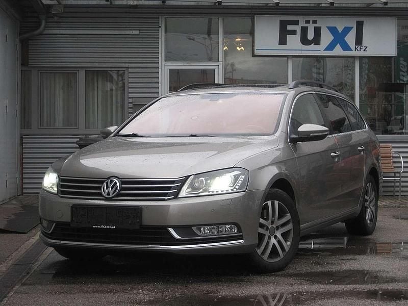 Gebraucht VW Passat 105 PS (77 kW) 2014 Silber Kombi