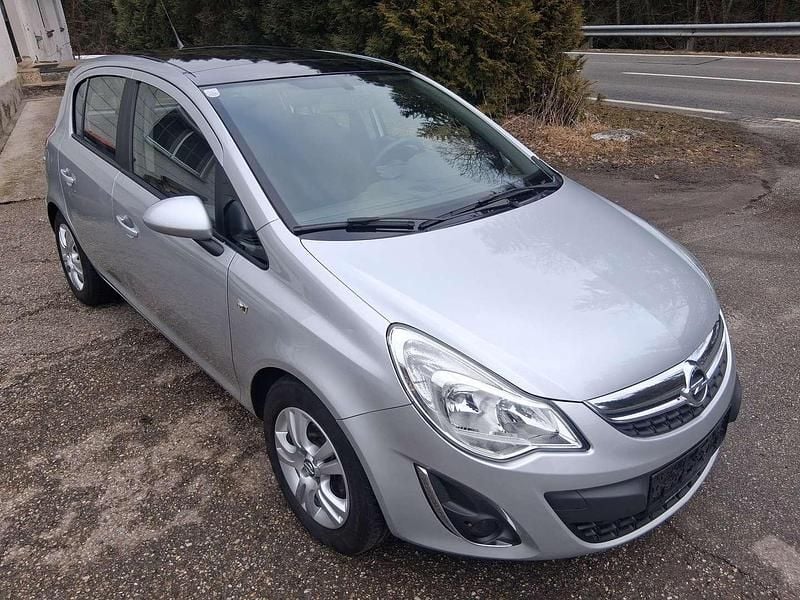Gebraucht Opel Corsa 87 PS (63 kW) 2012 Silber Kleinwagen