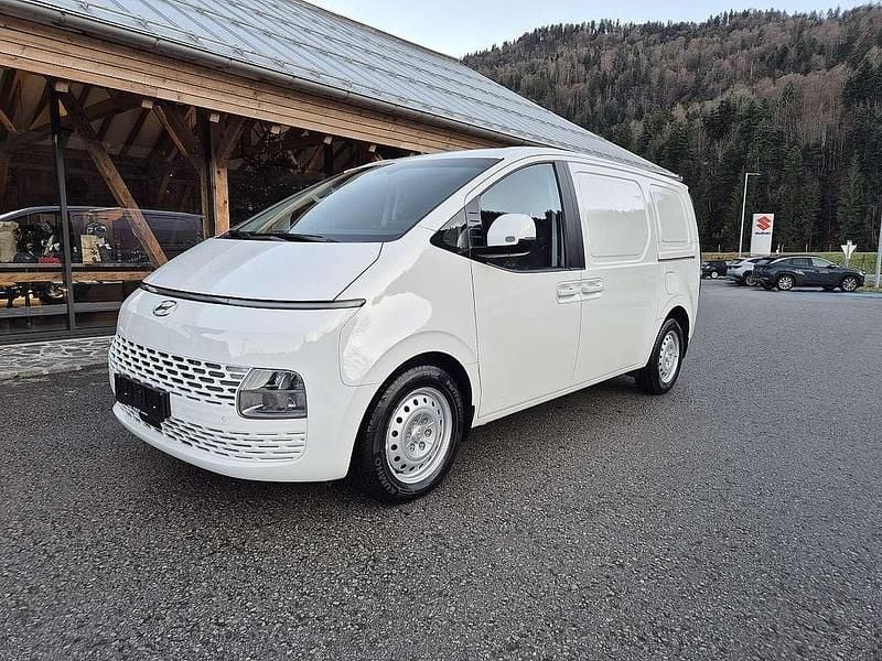 Weiß Gebraucht 2023 Hyundai Staria Van / Kleinbus | € 29.900 - Bild 1/4