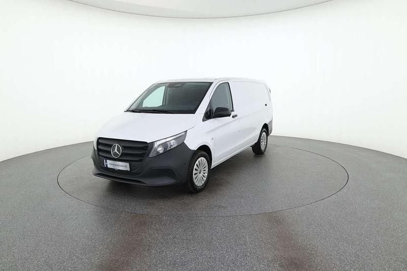 Weiß Gebraucht 2024 Mercedes Vito Van | € 45.588 (Fairer Preis) - Bild 1/4